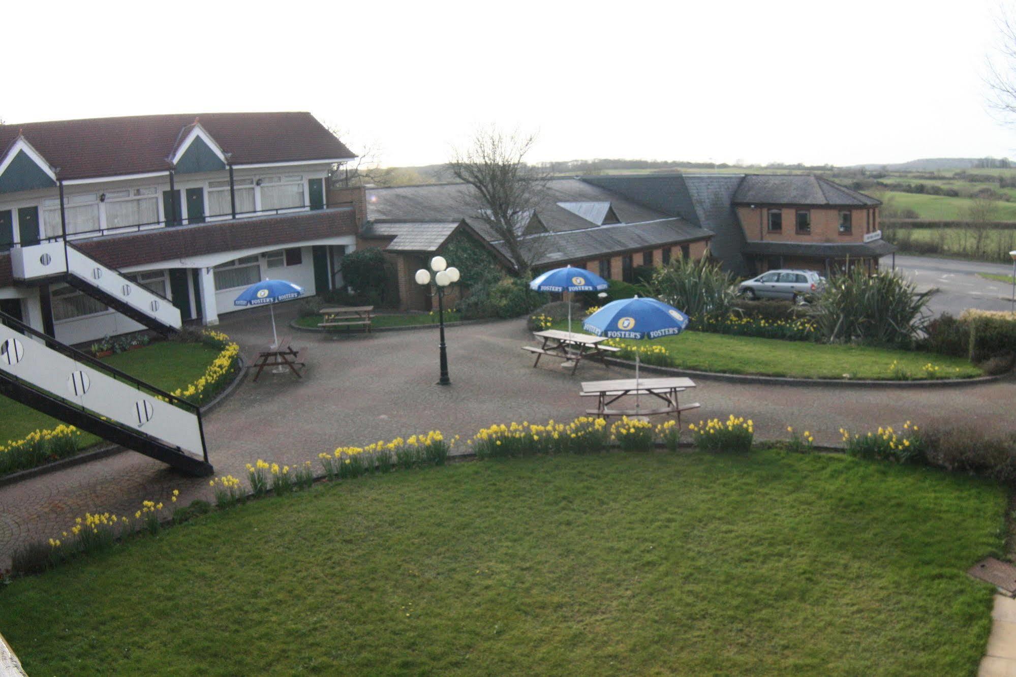 The Town & Country Lodge Dundry Dış mekan fotoğraf