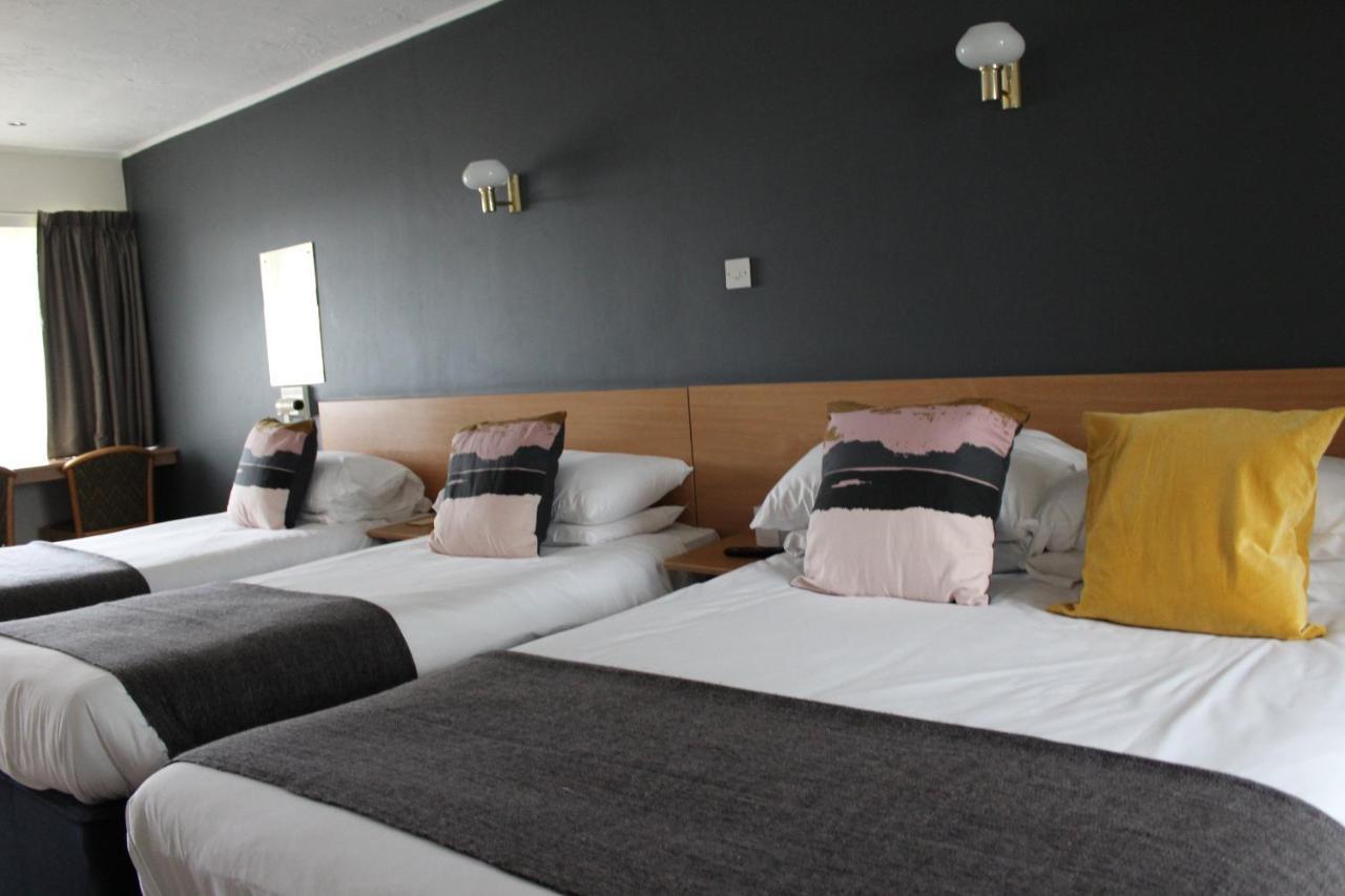 The Town & Country Lodge Dundry Dış mekan fotoğraf
